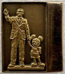 Walt, Mickey - Cast Exclusive (no tail)