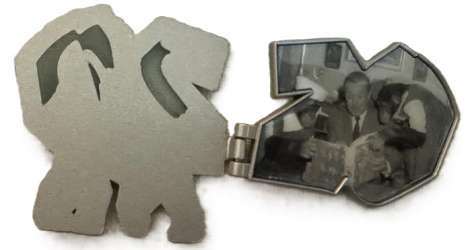 89385 - Disney's Animal Kingdom Anniversaries - 20th Anniversary - Walt Disney and Gorilla - Hinged - Unreleased - Walt Disney World alternate image