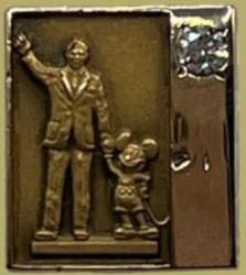 Walt, Mickey - Diamond - Cast Exclusive (tail)
