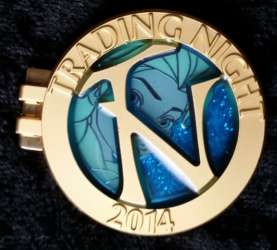2910 - Pin Trading Night 2014 - Pin Trading Night Hinged Pin Series - Elsa - Disneyland Resort alternate image