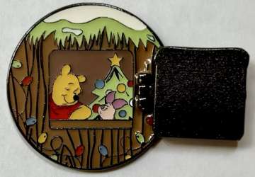 67383 - Hot Topic - Holiday - Winnie The Pooh Christmas hinged Window - Loungefly alternate image