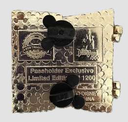 89664 - Dateline: Disneyland 1955 - Walt Disney - Unlock Your Magical Memories - Annual Passholder - Disneyland Resort alternate image