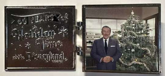 'Holiday Time Tour at the Disneyland Resort - 2015 - Walt Disney with Christmas Tree - DLR'