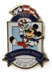 'Disneyland Hotel - Mickey Mouse - Uncle Sam - July 4th, 1992 - DLR'