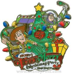 Click to view the Woody & Buzz Lightyear (Passholder Exclusive) details