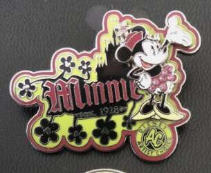 90551 - Artist Choice - Minnie with Jeweled Dress, Est. 1928, Artist's Choice - Walt Disney World alternate image