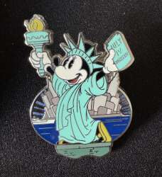 Minnie Statue of Liberty