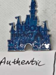 90933 - WDW Hidden Disney Series 2025 Wave A: Castles - Oh Boy! Mickey!  Partner’s Statue and Park Icons - 1 of 5 - Walt Disney World alternate image