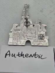 90933 - WDW Hidden Disney Series 2025 Wave A: Castles - Oh Boy! Mickey!  Partner’s Statue and Park Icons - 1 of 5 - Walt Disney World alternate image