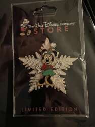 91328 - DEC Jolly Holiday Snowflakes - Minnie - Disney Employee Center alternate image
