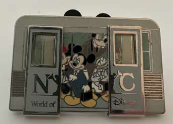 World Of Disney (NYC) - Create-A-Pin - Minnie Mouse, Mickey, Goofy, Donald &amp; Daisy on NYC Subway - DSUS