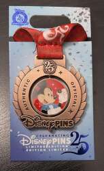91820 - Celebrating Disney Pins 25: Medals - Mickey/Pre-Production Spinner as a Medal alternate image