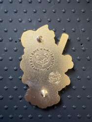 'Fantasy Pin Series: PinnyPlanet - Lucky Cat Cafe: Cherry Blossom Taiyaki Ice Cream - FSY'