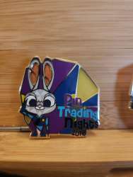 9190 - Pin Trading Nights 2018: Zootopia Stained Glass Boxed Set - Judy ONLY - Hong Kong Disneyland alternate image