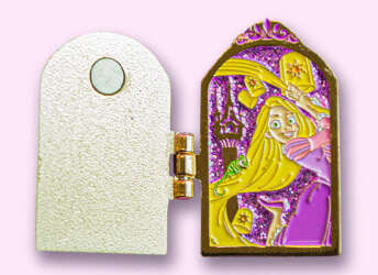 91913 - IKNOWK - Princess Hinged Locket - Rapunzel - Disney Licensed alternate image