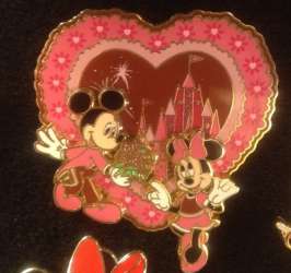 Valentine&#039;s Day - Mickey and Minnie on Pink Heart with Scalloped Border - MLT