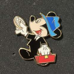 Mickey eating bagel