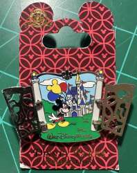 Castle Gates - Mickey Mouse - WDW