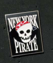 92296 - World Of Disney (NYC) - New York Pirate - Disney Store US alternate image