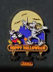 Halloween 2004 (Goofy and Mickey)