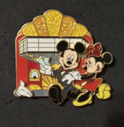 92366 - World Of Disney (NYC) - White Glove: Mickey and Minnie at the Theater - Disney Store US alternate image