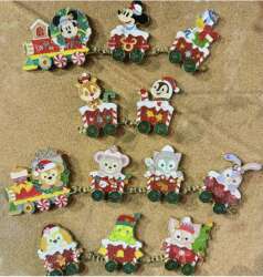 92626 - Christmas Train Set 2023 SDR - Complete SDR Christmas Train Set 2023 - Shanghai Disney Resort alternate image