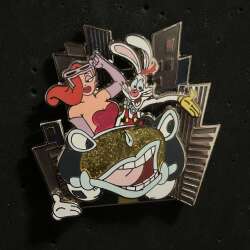 World Of Disney (NYC) - Jessica and Roger Rabbit riding Benny the Cab - DSUS