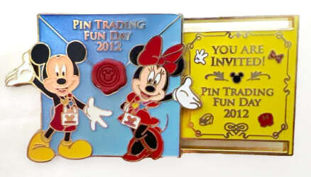 'Pin trading fun day 2012 - Mickey and Minnie Envelope Slider - You Are Invited! - HKDL'