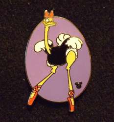 1867 - WDW Hidden Mickey Series 2013 Wave B: Disney Birds Collection - Madame Upanova - Walt Disney World alternate image