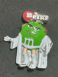 'The Star Wars M-Pire - Green M&amp;M as Leia - DLIC'