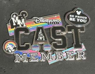 93879 - Cast Member - Disneyland Paris - Cast Member Pride: Be Proud Be You - Disneyland Resort Paris alternate image