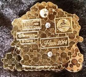 3080 - Disneyland Paris Seasons - Hiver 2014 Yound Anna and Elsa - Disneyland Resort Paris alternate image