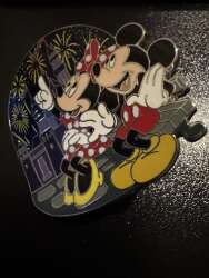 'Mickey and Minnie with Castle and Fireworks - MLT'