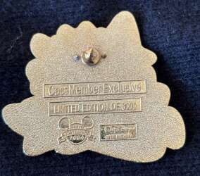 94329 - Memorial Day - Seven Dwarves - Happy Memorial Day 2004 - Theme Park Cast Member Exclusive alternate image