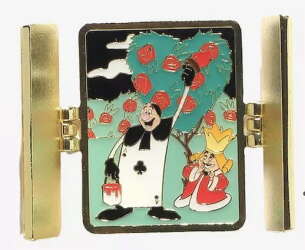 94853 - BoxLunch - Alice in Wonderland Hinged Cards Mystery Collection - Queen of Hearts, King of Hearts and Card Soldier - Loungefly alternate image