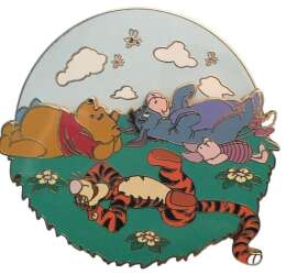 94934 - Winnie the Pooh and Friends Watching Sky - Spinner - Disney Auctions alternate image