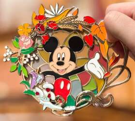 95481 - Pin Trading Day 2025 - Symphonie des Couleurs - Mickey Jumbo - Disneyland Resort Paris alternate image