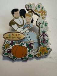 95718 - EPCOT International Flower & Garden Festival 2006 - Cinderella & Prince Charming - Walt Disney World alternate image