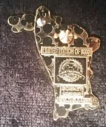 3800 - Best Friends 2015 Pin Set Series - Anna and Elsa Pin Set - Elsa ONLY alternate image