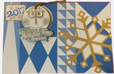 95994 - Holiday Time Tour at the Disneyland Resort - 2017 (Small World Clock) - Disneyland Resort alternate image