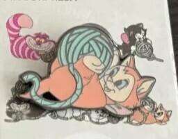 96092 - Hot Topic - Disney Cat Yarn Blind Box - Dinah - Loungefly alternate image