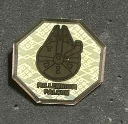 96266 - Star Wars Japanese Pattern Pin Badge Collection - Millennium Falcon - Disney Licensed alternate image