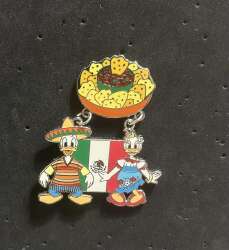 Donald and Daisy - Mexico - Nachos