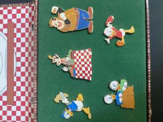 Mickey&#039;s Toontown of Pin Trading - Picnic Time Boxed Set — Full Set - WDW