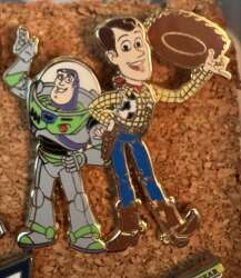 25739 - Toy Story - Buzz Lightyear and Woody alternate image