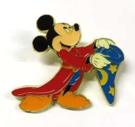 Sorcerer Mickey - Holding Hat
