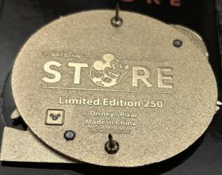 'The Walt Disney Company Store - Sibling Sayings Collection - Siblings Are Incredible - DEC'