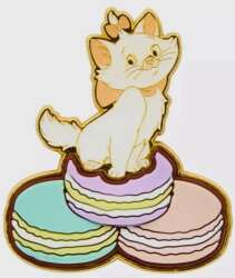 97613 - BoxLunch - Disney - Marie sitting on macarons - Loungefly alternate image