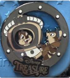 DCL - Chip and Dale - Diving Helmet - Disney Treasure Porthole Booster