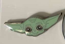 Star Wars: The Mandalorian Pin Set (Walmart Exclusive) - The Child (Baby Yoda) - DLIC